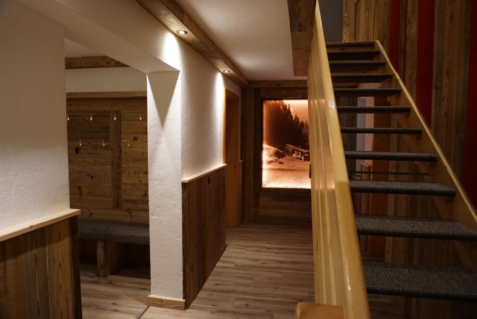 Ferienhaus Marian ノイシュティフト・イム・シュトゥーバイタール エクステリア 写真